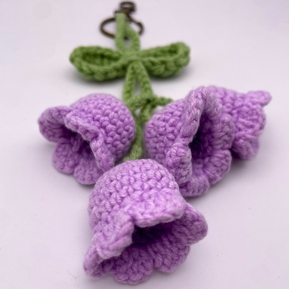 HANDMADE | Purple Crochet Bouquet | Bag Charm | Keychain (Brand New!) 💜 - Picture 3 of 7